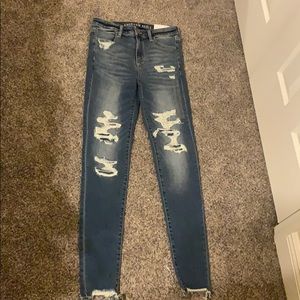 American Eagle Skinny ripped Jeans